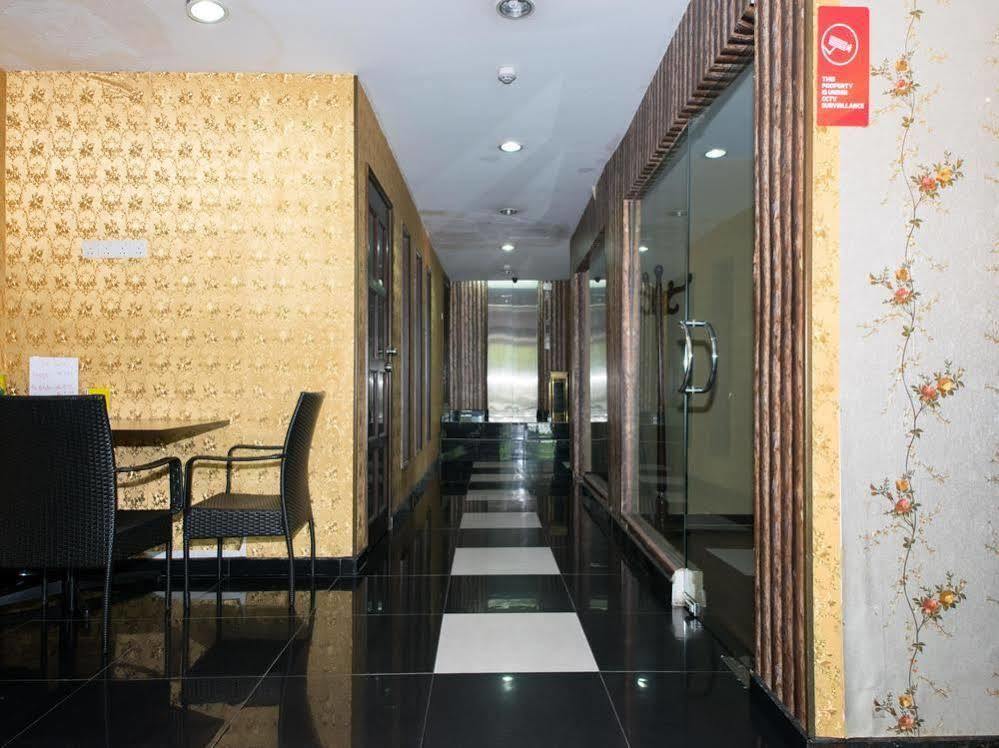 Oyo Rooms Maharajalela Monorail Station Kuala Lumpur Luaran gambar