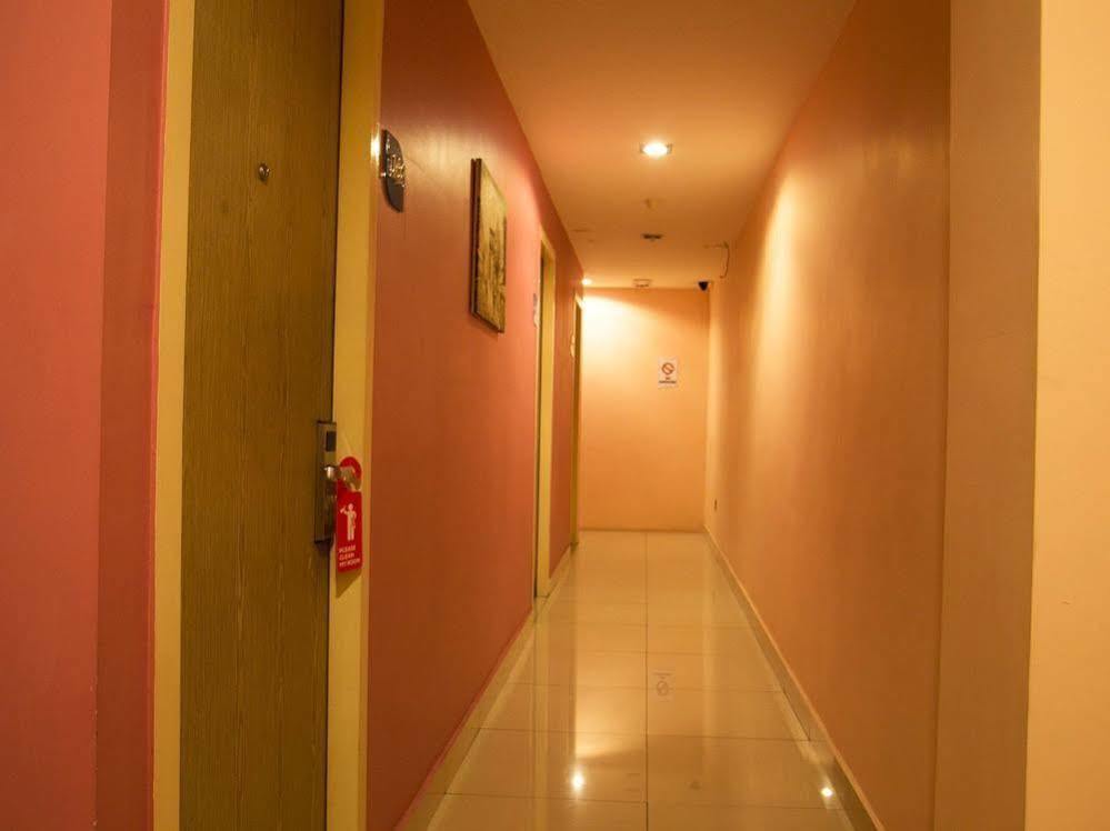 Oyo Rooms Maharajalela Monorail Station Kuala Lumpur Luaran gambar