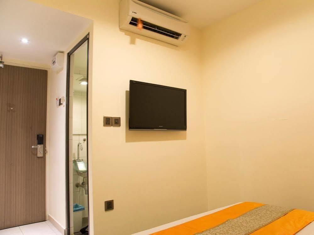 Oyo Rooms Maharajalela Monorail Station Kuala Lumpur Luaran gambar